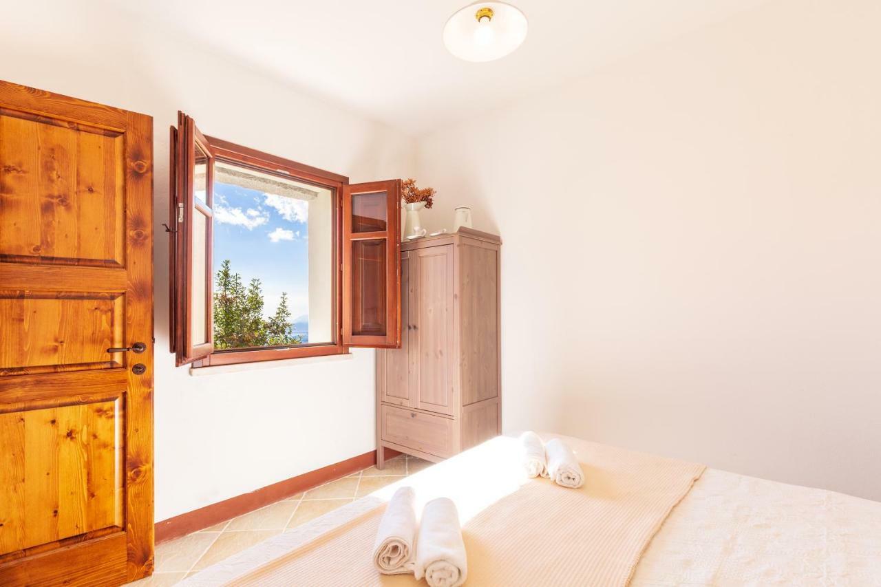 Domu Ala - Bynos Homes Baunei Exteriör bild
