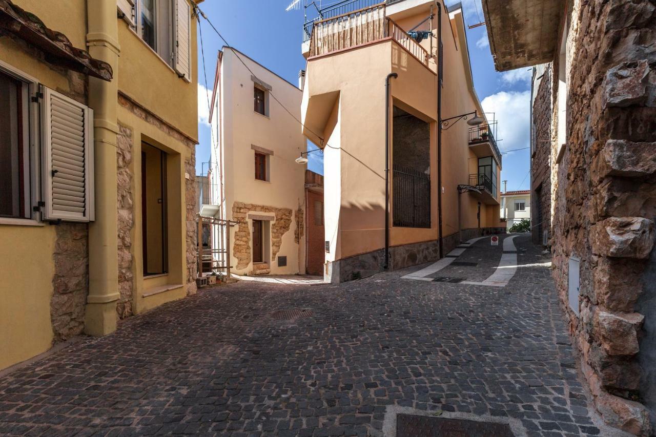 Domu Ala - Bynos Homes Baunei Exteriör bild